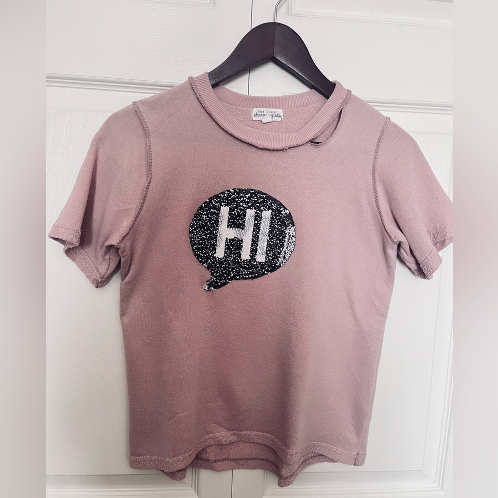 Tshirt with graphic changing message